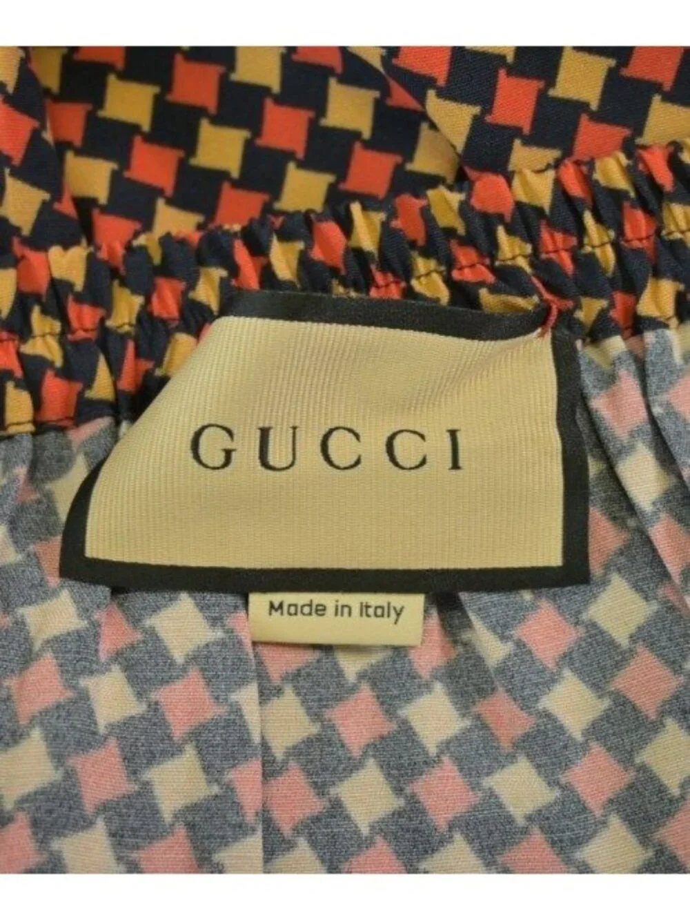Gucci Shorts Orange